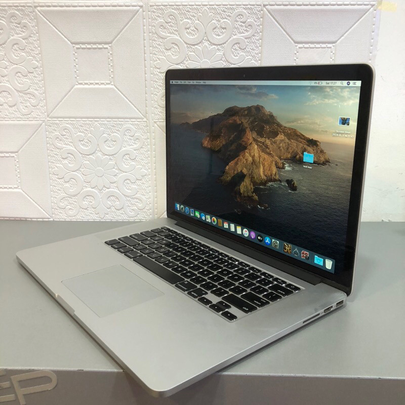 Macbook pro 2012 15 inch core i7 Ram 16 GB SSD 128 GB