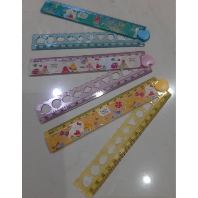 

Penggaris Lipat 30cm Hologram (3pc)