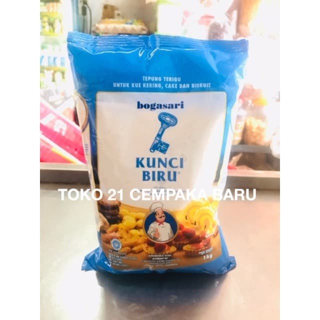 

Bogasari Kunci Biru Kemasan Premium 1 KG |Tepung Terigu Kunci Biru 1KG