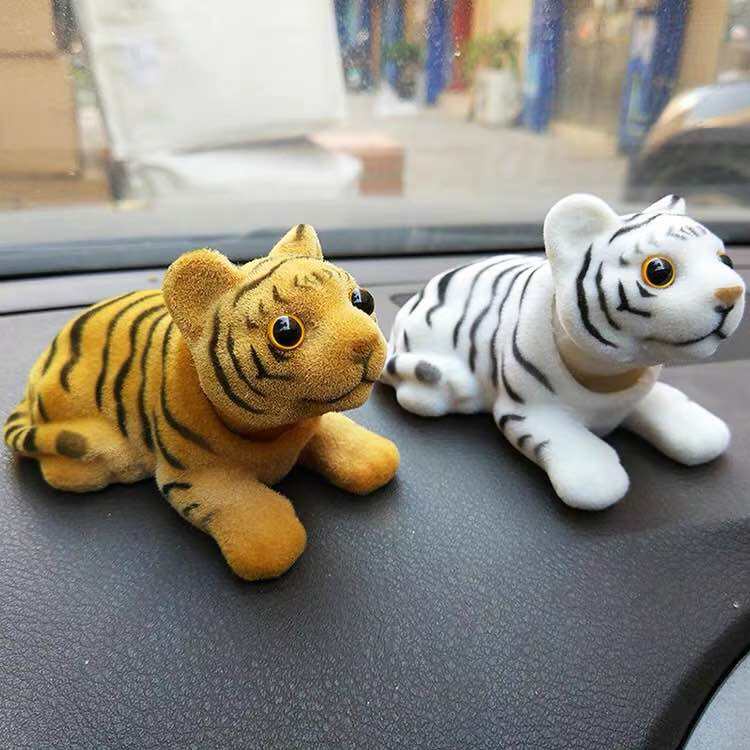 Pajangan Dashboard Mobil Motif Anak Harimau Kepala Bergoyang