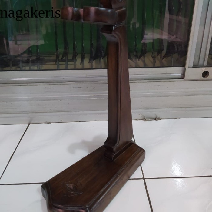 

Jagrak Keris Plituran Ukuran Minimalis terbaru