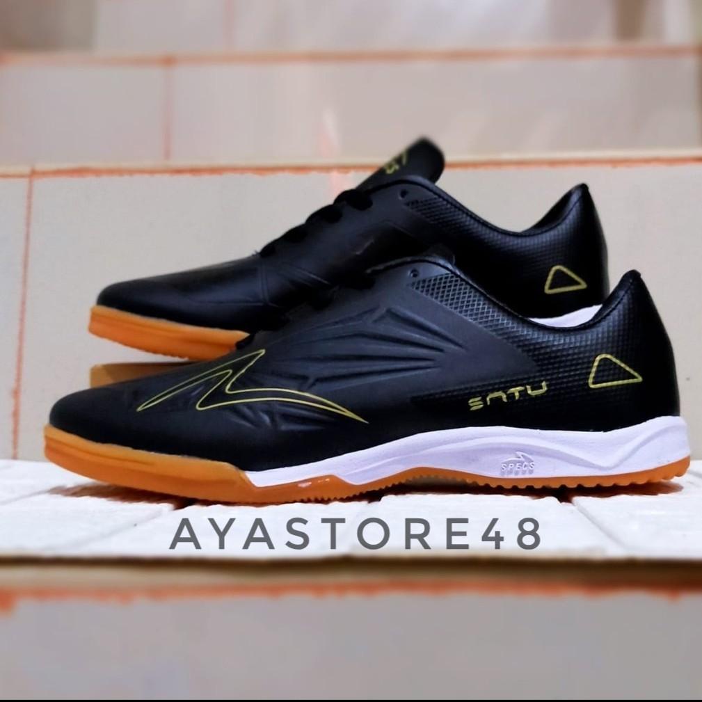 Sepatu Futsal Specs Satu Hitam Terlaris