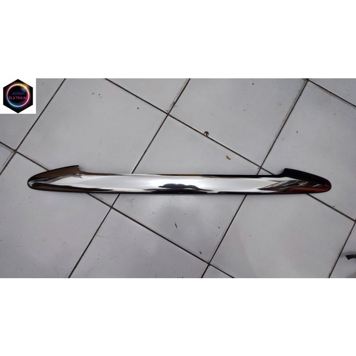 Trunk lid cover mobil avanza/xenia lama full chrome Variasi Mobil