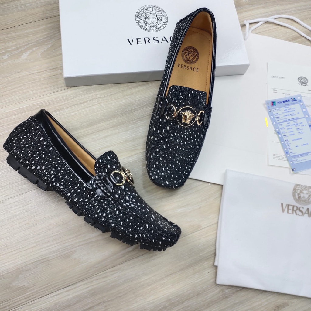 Sepatu loafers pria branded vrsace import
