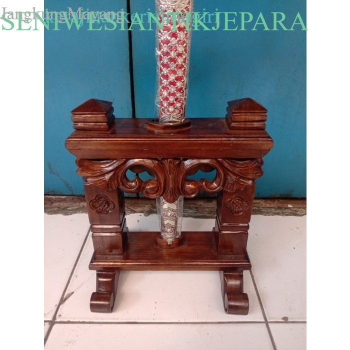 

Jagrak Keris Tempat Keris Sederhana Murah Isi 1 antik
