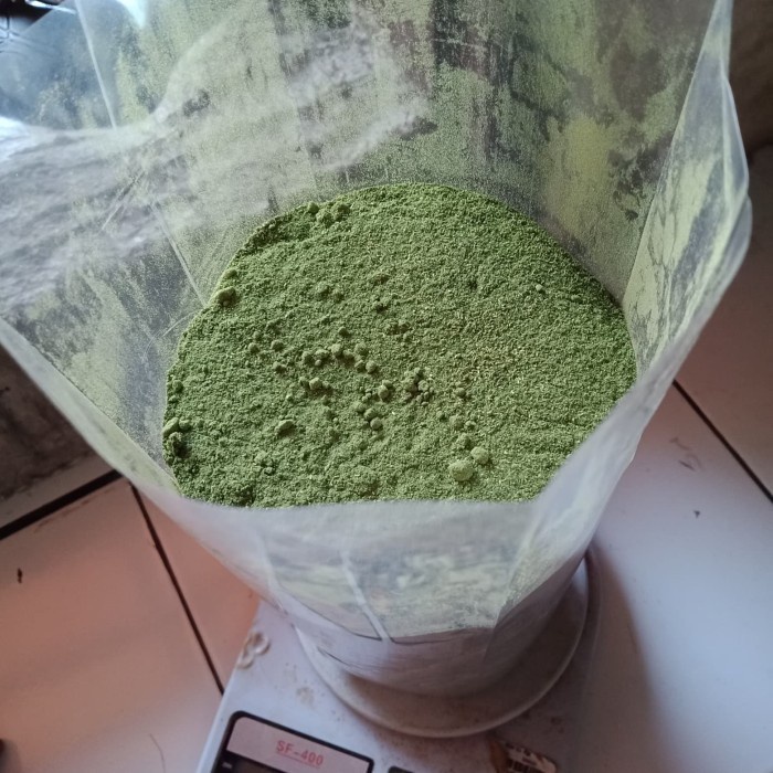 

Serbuk Daun Mengkudu Kering Hijau 500gram (Obat Alami / Herbal)