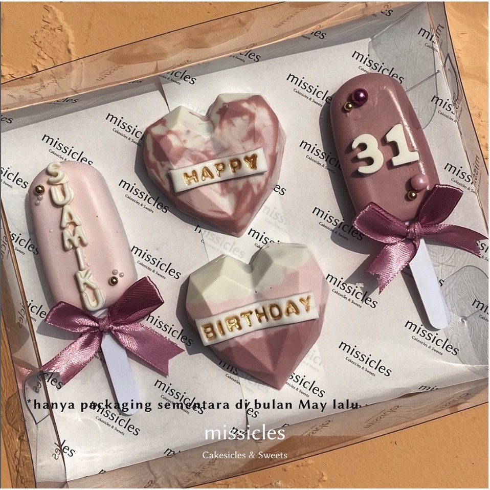 

(bisa h-1) Fondant Birthday Cakesicles | Kue ulang tahun, hadiah ulang tahun, kue fondant, kue custom, kado wisuda, kado unik, kado lucu, kue viral, kado anniversary, kado cewe, hadiah pacar, hadiah anniversary, kado lucu