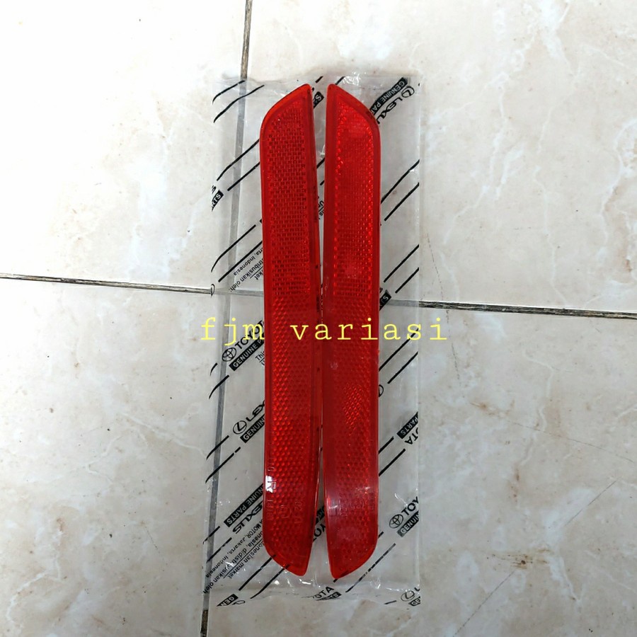 LAMPU BEMPER BELAKANG INNOVA REBORN 2017 - 2021 ORIGINAL