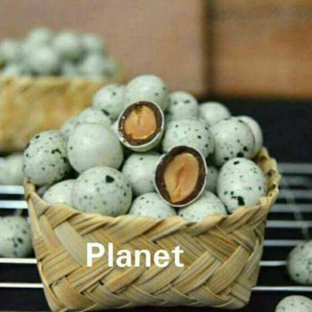 

Coklat Kiloan Lagie Planet 500gr Kacang Tanah Cokelat Telur Puyuht - ANGGRIS KOES