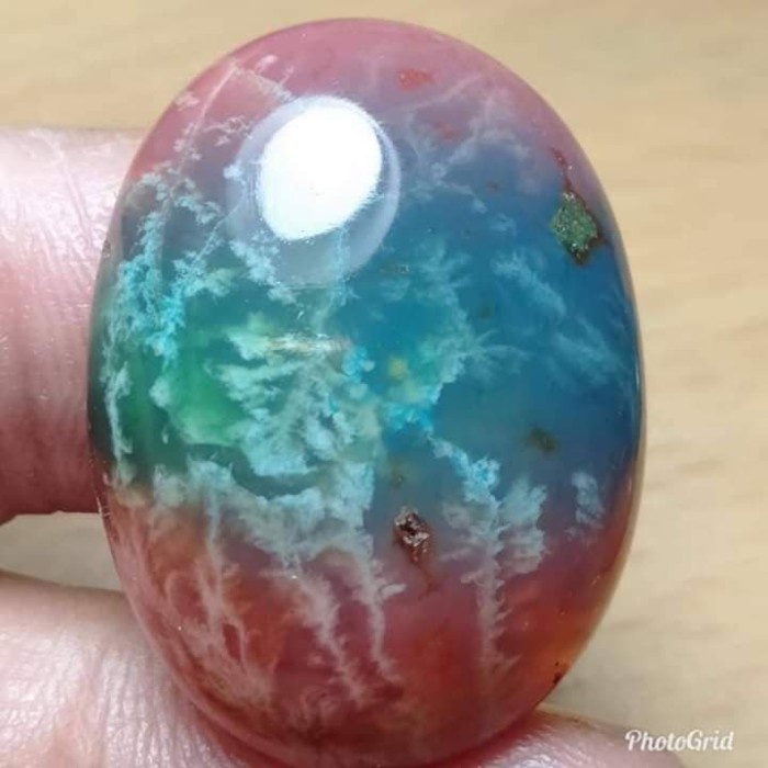 Batu Akik Natural Dendrit Rubah Pancawarna Gambar Antik