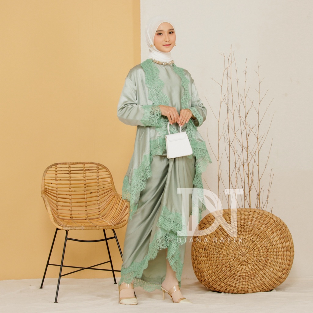 SET NAGITA OUTER LACE SILK by Diana Batik
