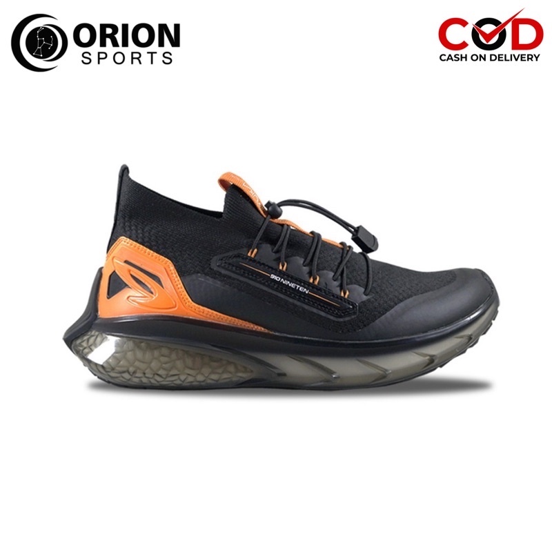 SEPATU RUNNING 910 YUKA ACE HITAM/ORANGE