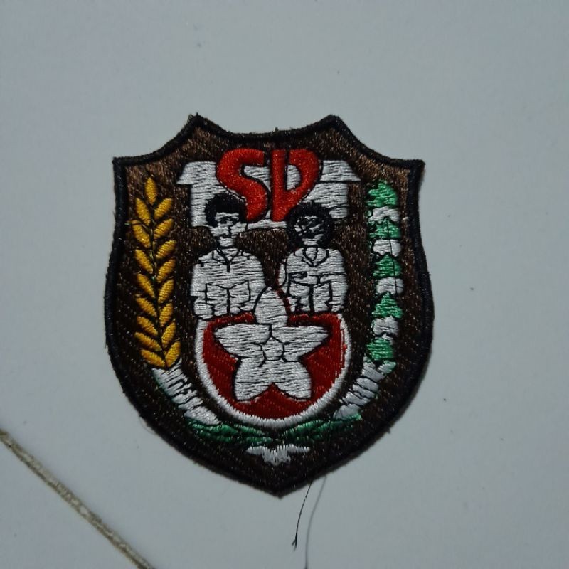 Bordir Bet osis -Badge sma-badge smp- badge sd bordir-badge sekolah(gram) Bordir Nama Custom Bed Sek