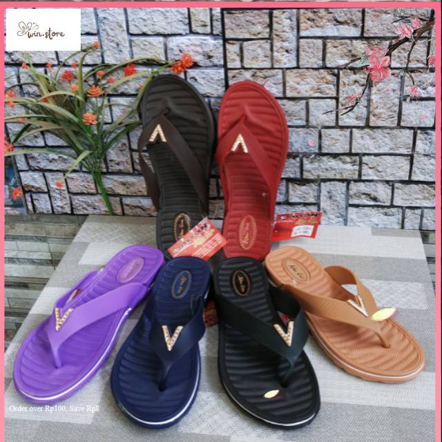 Sneakers / Sandal terbaru / Sandal japit karet NEW ERA LB E 1520 V 100% ORIGINAL BY NEW ERA