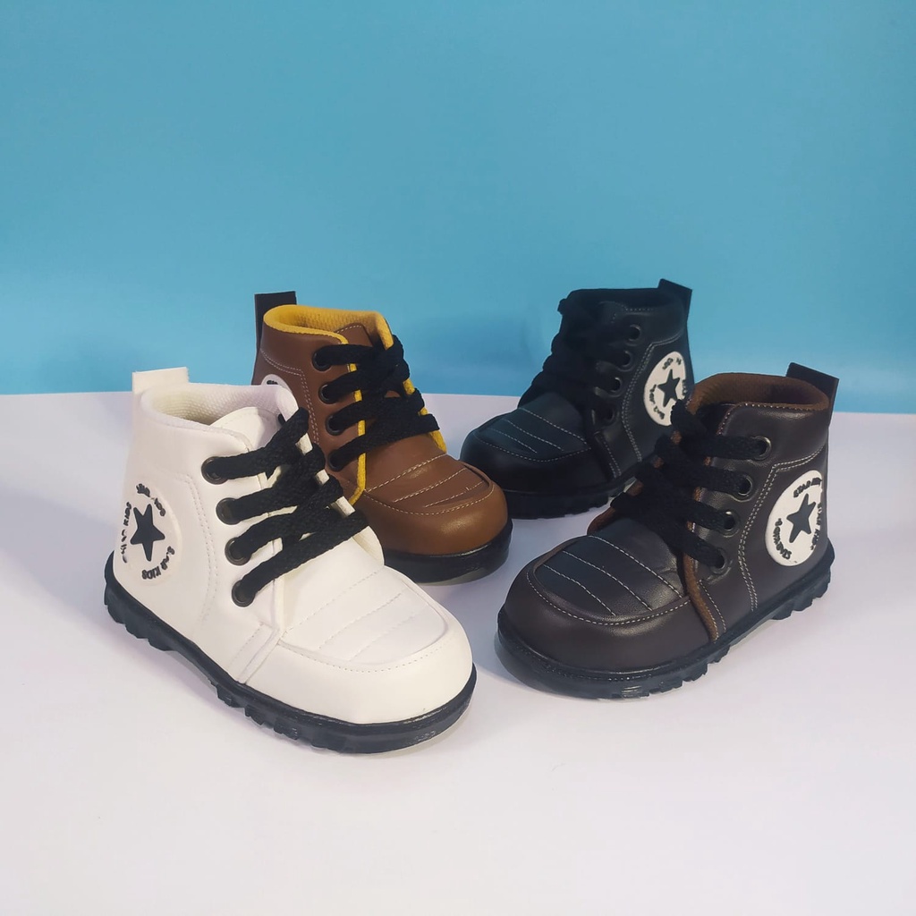 Sepatu sneakers anak laki-laki boots usia 1 - 2 tahun model tali