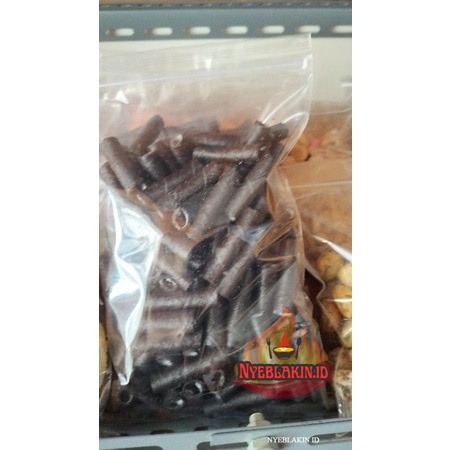 

WAFER ROLL BARCELONA COKLAT 250GR - AGEN SNACK MURAH _ NYEBLAKIN.ID