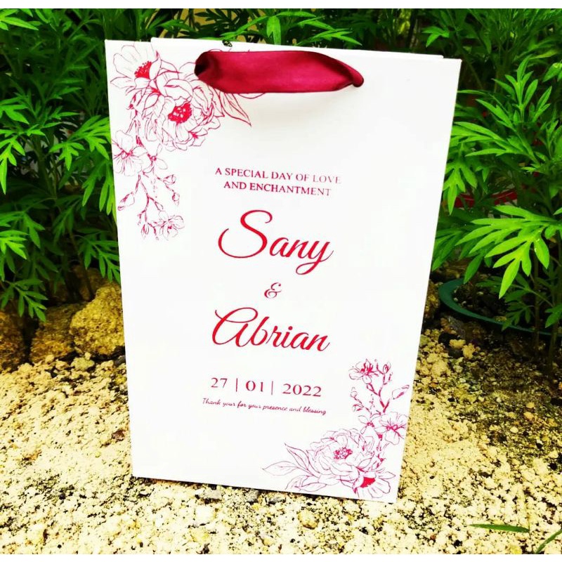 

tas kertastas kertas KRAFT PUTIH CUSTOM (UKURAN SEDANG)Custom
