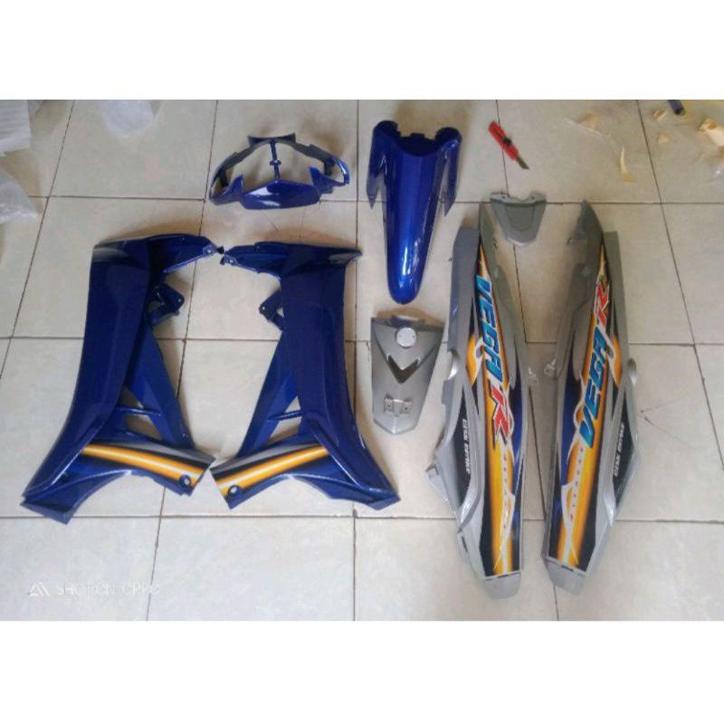 BISA COD Paket cover body bodi dek full set halus YAMAHA VEGA R NEW plus sticker warna biru silver K