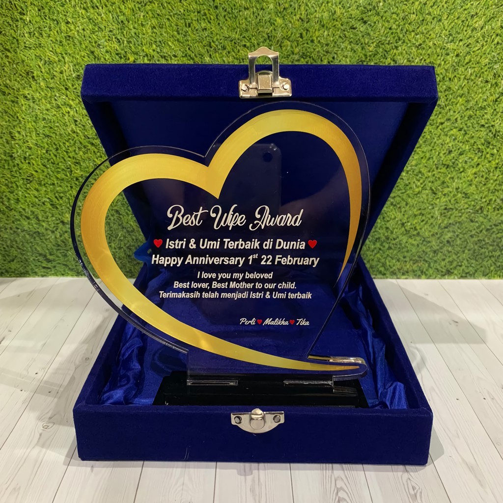 Plakat Akrilik, Plakat, Penghargaan, Trophy, Plakat Wisuda, Akrilik tebal 8MM ukuran 20x10 + Box