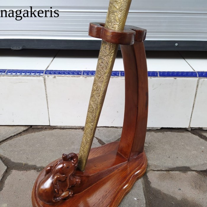 

STAND JAGRAK KERIS SIMPEL MINIMALIS UKIRAN GAJAH terlaris murah