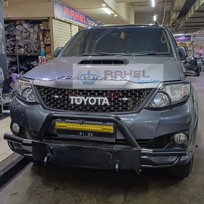 Grill Toyota Fortuner 2012 2013 2014