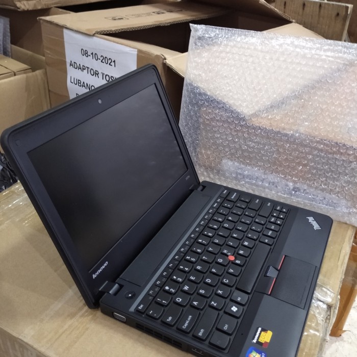 laptop Lenovo thinkpad x131 core i3 gen3 ssd 256gb RAM 4GB