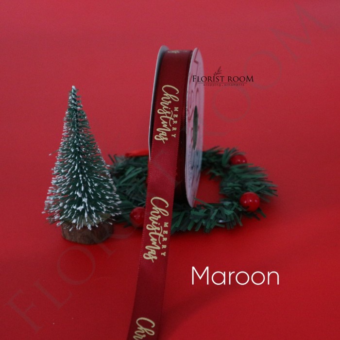 

Pita Satin Merry Christmas ±1.5cm x 20yard - Kode : 15208615 - Maroon