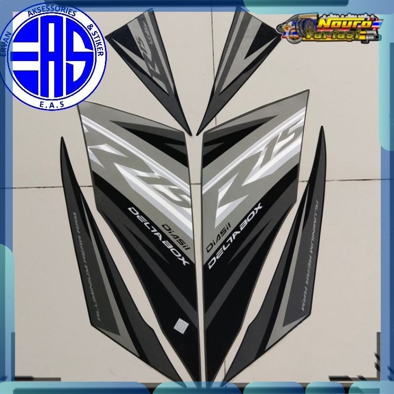 Stiker Striping Yamaha R15 2015 2016 hitam Stiker  motor standar  bagus