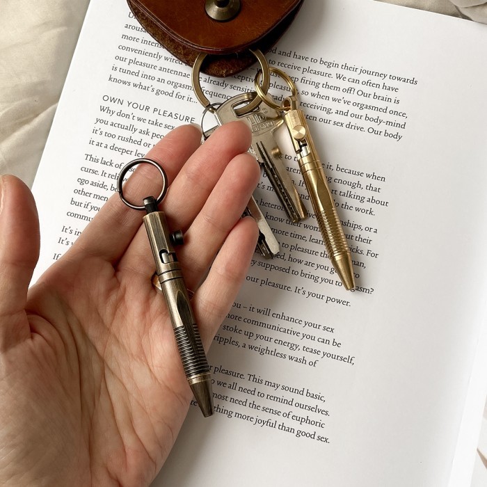 

Mini - Luxury mini brass pen / ballpoint / keychain pen - Gold