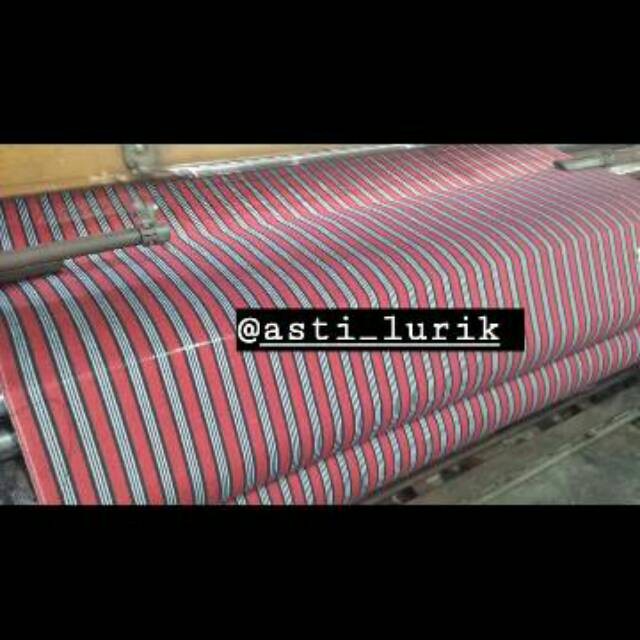 KLATEN Tenun Lurik ATM ASLI (  x  ) . Lebar Besar . Lurik Merah Pedan Klaten . Bukan batik . Lurik L