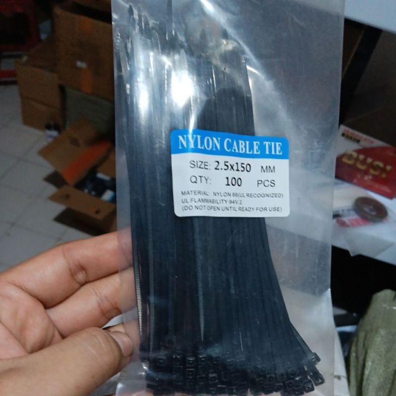 

KABEL TIES TIS 2.5x100 mm/2.5x150 mm/3x200 mm ISI 100 PCS