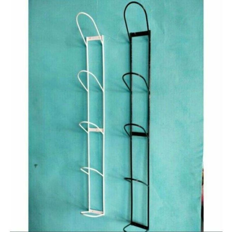 Rak gantungan helm, helem / rak besi untuk helm / rak gantung susun helm / gantungan helm /rak tempa