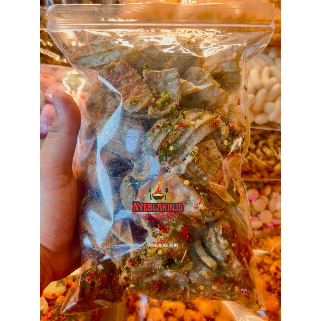 

-500gram Kerupuk Seblak Jengkol 500 gram pedas cikruh extra pedas daun jeruk Murah NYEBLAKIN.ID