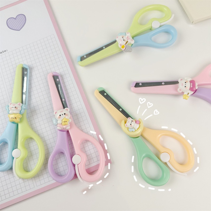 

TERFAVORITE GUNTING DIY BONEKA KARTUN LUCU / GUNTING AMAN DENGAN BONEKA 3D LUCU DAN UJUNG PELINDUNG