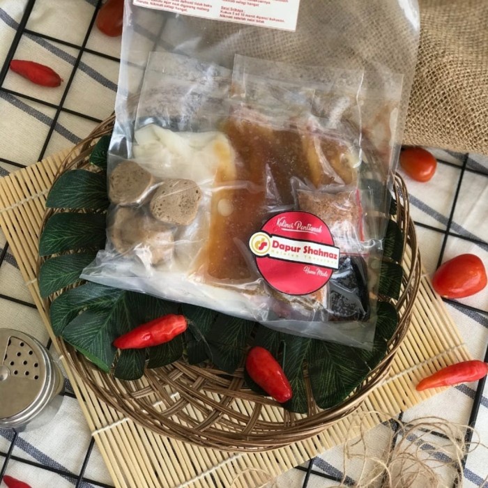 

Kwetiau Goreng/Rebus Pontianak Instan - Kwetiau Rebus