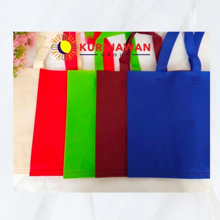 

Tas Spunbond/Goodie Bag Holland dan Brownies Besar Per Lusin - Merah