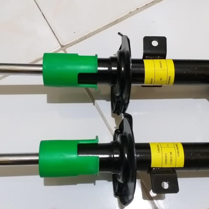 shock breaker ertiga depan