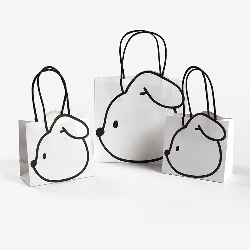 

Paper bag putih winnie the pooh / paperbag karakter anak / goodiebag putih ultah anak