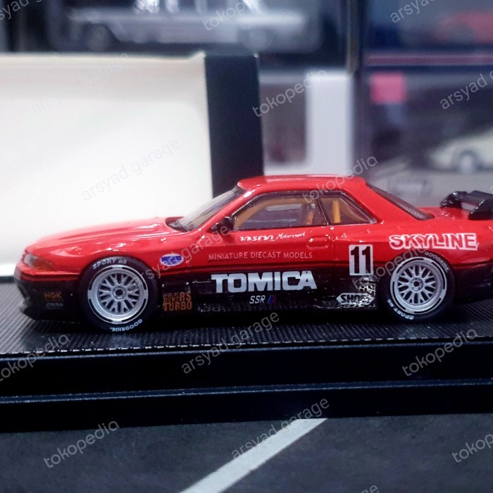 Diecast Inno64 Nissan Skyline GTR R32 Pandem Custom LP27