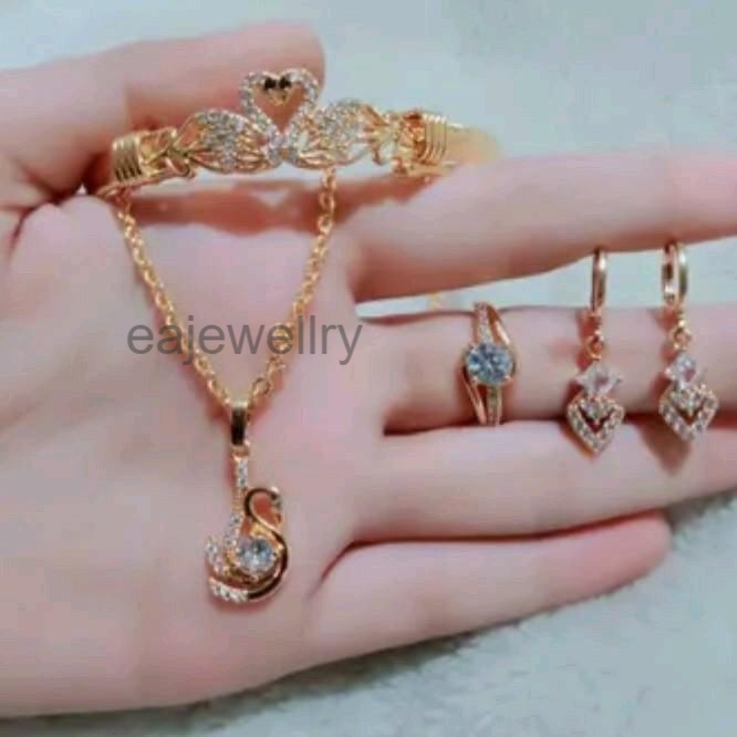 Perhiasan emas 1 set simple elegan anti karat dewasa