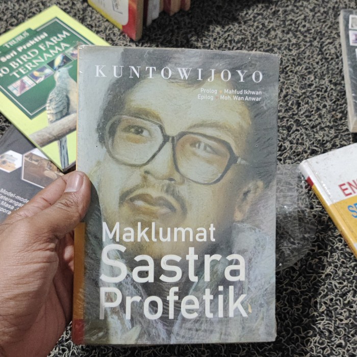 maklumat sastra profetik