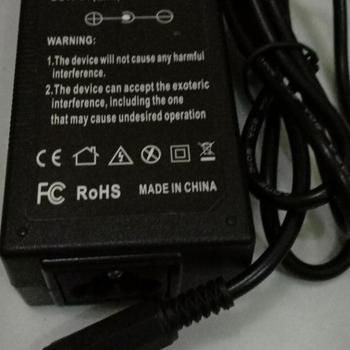 adaptor 16v 4.5a