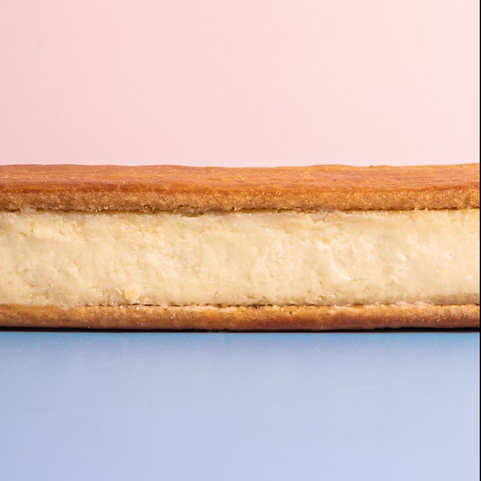 

Cheesecake Sando - Regular | Cheesecake and Shortbread | Pack of 5pcs - The OG, Per pcs