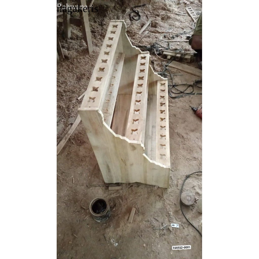 

jagrak keris isi 30 minimalis finishing murah terbaru