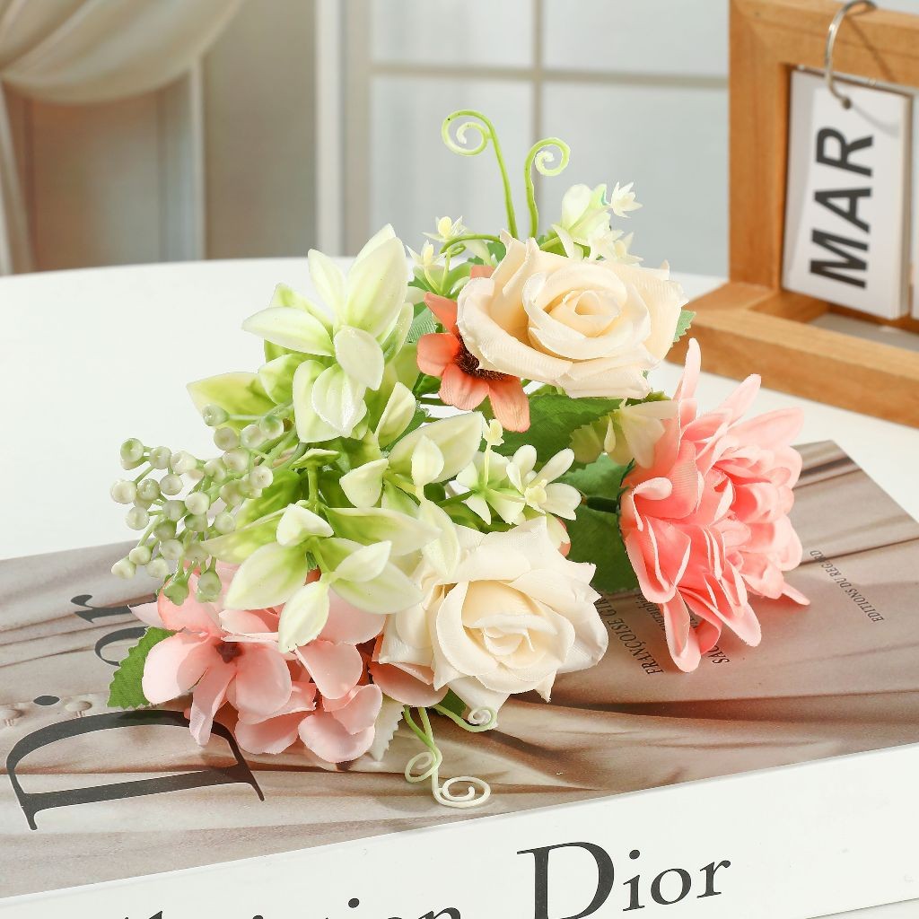 Bunga tiruan buket bunga kecil bunga sutra plastik bunga tangkai pengantin bunga hiasan untuk ruang 