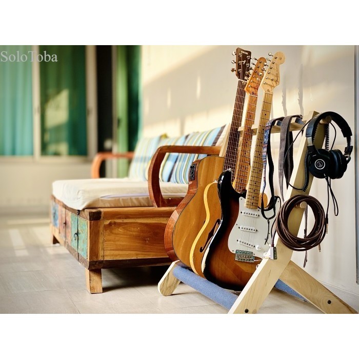 

Lambda Multi Guitar & Bass Stand Rack from eco friendly reclaimed wood - 5-guitar murah