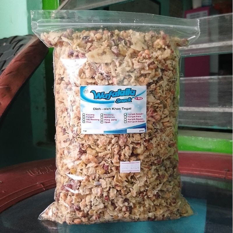 

Remukan Rempeyek Kacang Super 1kg Remukan peyek