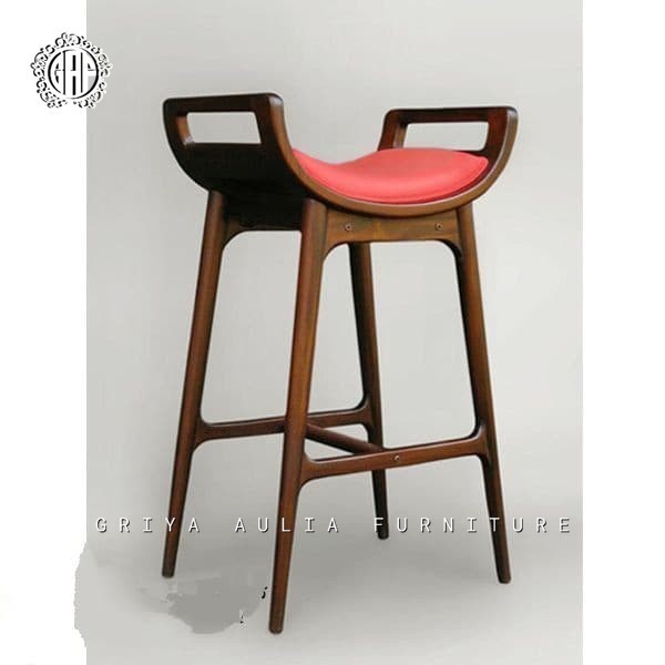 Kursi bar dudukan lengkung kombinasi busa kursi bar kayu jati