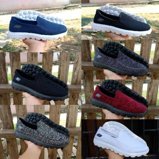 Sepatu pria terkini- Sepatu Skechers pria Original Skechers Go Walk Sepatu Slipon Pria