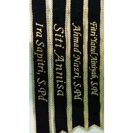 Selempang wisuda bludru 2 lapis dan 1 lapis Renda (1 hari jadi) Selempang Wisuda